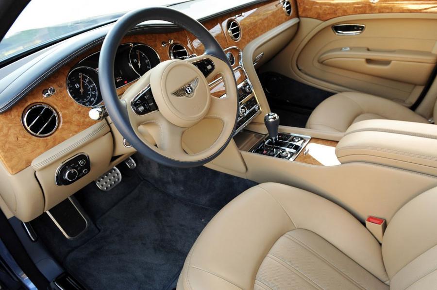  Bentley Mulsanne 2011 года  (фото 28 из 70)